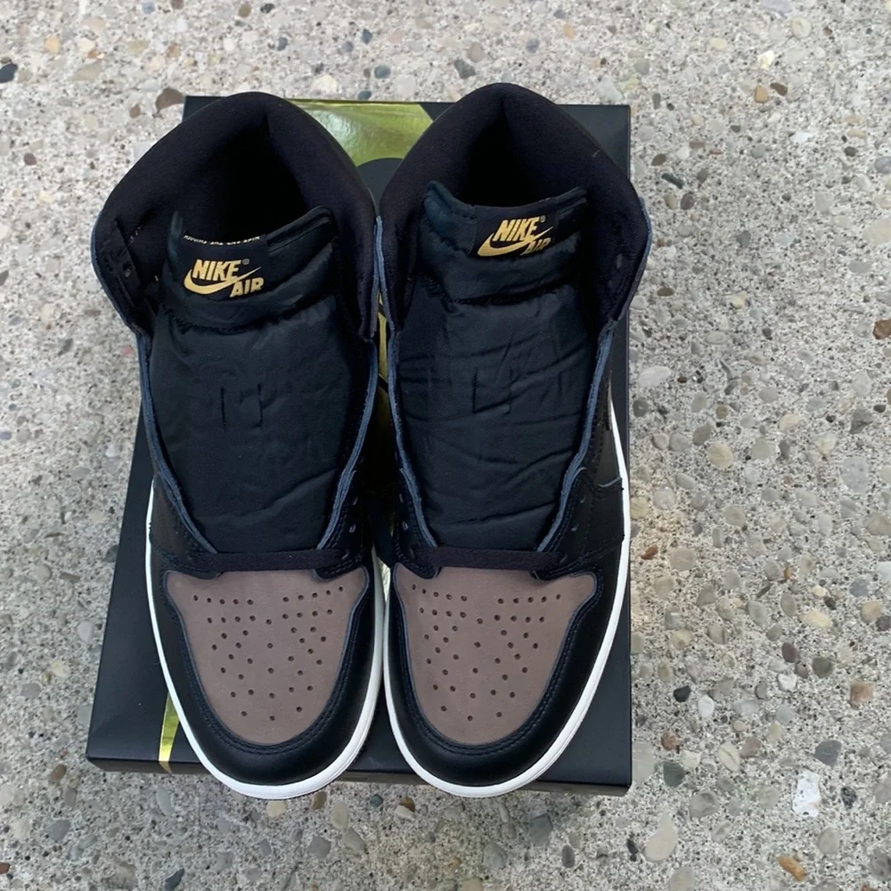 New Jordan 1 Retro High OG “Palomino “ Size 9 men 10.5 Women - Picture 9 of 17